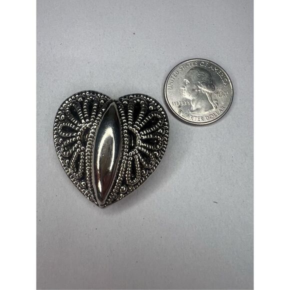 Vintage Heart Clothing Button Covers Set of 3 Silver Tone Embellished Jewelry - Picture 3 of 6